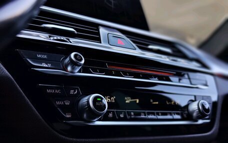 BMW 5 серия, 2018 год, 3 750 000 рублей, 29 фотография