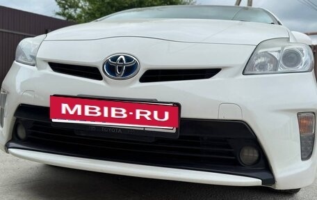 Toyota Prius, 2012 год, 1 200 000 рублей, 3 фотография
