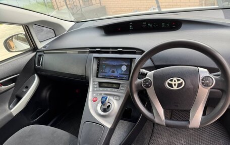 Toyota Prius, 2012 год, 1 200 000 рублей, 17 фотография