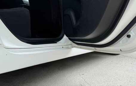 Toyota Prius, 2012 год, 1 200 000 рублей, 15 фотография