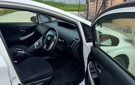 Toyota Prius, 2012 год, 1 200 000 рублей, 20 фотография