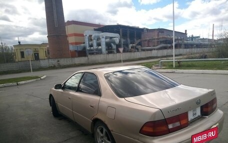 Lexus ES III, 1997 год, 440 000 рублей, 2 фотография