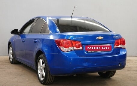 Chevrolet Cruze II, 2011 год, 700 000 рублей, 7 фотография