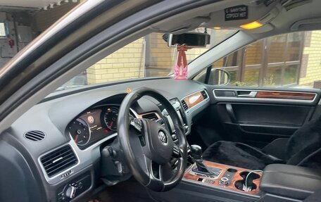 Volkswagen Touareg III, 2012 год, 1 700 000 рублей, 4 фотография
