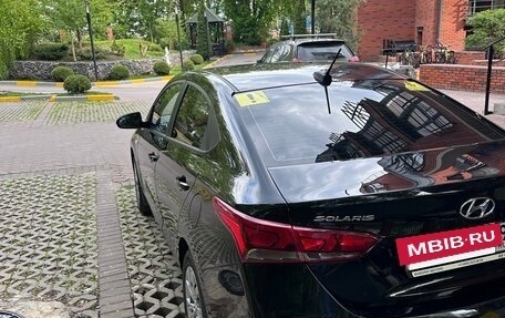 Hyundai Solaris II рестайлинг, 2021 год, 1 700 000 рублей, 6 фотография