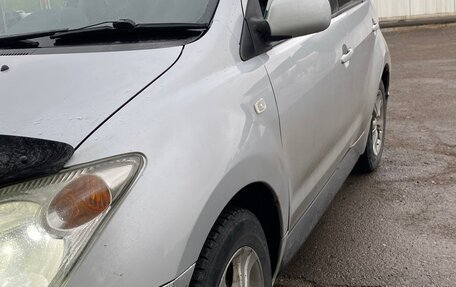 Toyota Ist II, 2005 год, 530 000 рублей, 9 фотография