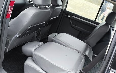 Volkswagen Touran III, 2006 год, 600 000 рублей, 10 фотография