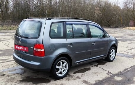 Volkswagen Touran III, 2006 год, 600 000 рублей, 7 фотография