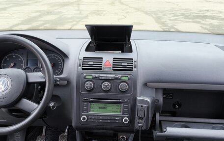 Volkswagen Touran III, 2006 год, 600 000 рублей, 26 фотография