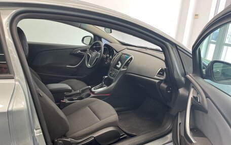 Opel Astra J, 2012 год, 765 000 рублей, 10 фотография