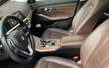 BMW 3 серия, 2019 год, 3 300 000 рублей, 12 фотография