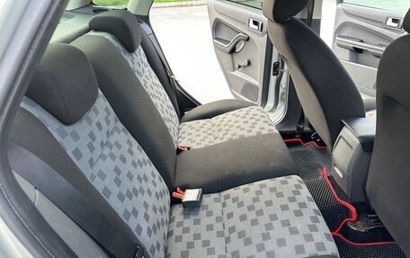 Ford Focus II рестайлинг, 2005 год, 440 000 рублей, 13 фотография