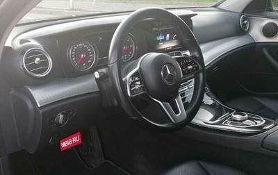 Mercedes-Benz E-Класс, 2019 год, 3 000 000 рублей, 1 фотография