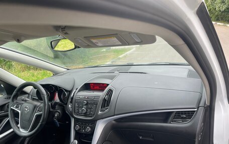 Opel Zafira C рестайлинг, 2013 год, 1 150 000 рублей, 23 фотография