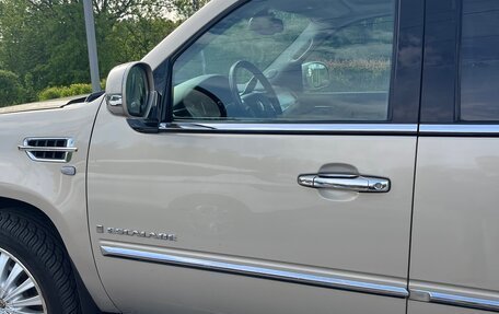 Cadillac Escalade III, 2007 год, 2 800 000 рублей, 9 фотография