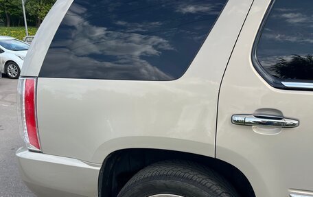 Cadillac Escalade III, 2007 год, 2 800 000 рублей, 15 фотография