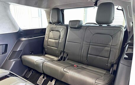 Lincoln Navigator, 2023 год, 13 999 999 рублей, 38 фотография