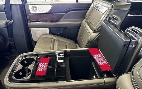 Lincoln Navigator, 2023 год, 13 999 999 рублей, 37 фотография