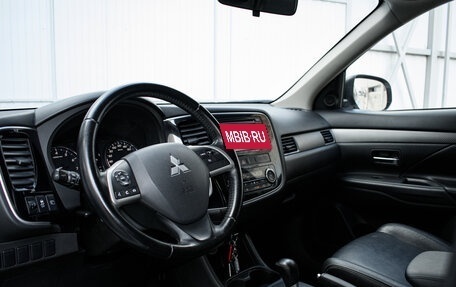 Mitsubishi Outlander III рестайлинг 3, 2012 год, 1 270 000 рублей, 11 фотография