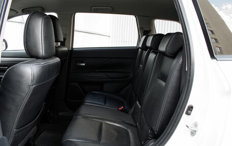 Mitsubishi Outlander III рестайлинг 3, 2012 год, 1 270 000 рублей, 25 фотография