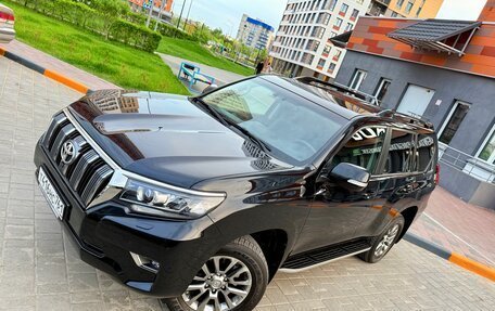 Toyota Land Cruiser Prado 150 рестайлинг 2, 2018 год, 4 720 000 рублей, 2 фотография