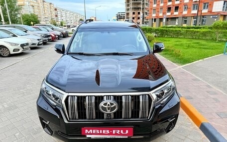 Toyota Land Cruiser Prado 150 рестайлинг 2, 2018 год, 4 720 000 рублей, 5 фотография