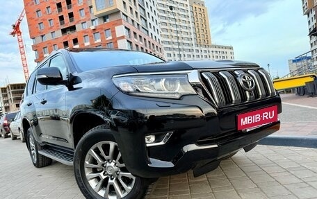 Toyota Land Cruiser Prado 150 рестайлинг 2, 2018 год, 4 720 000 рублей, 11 фотография