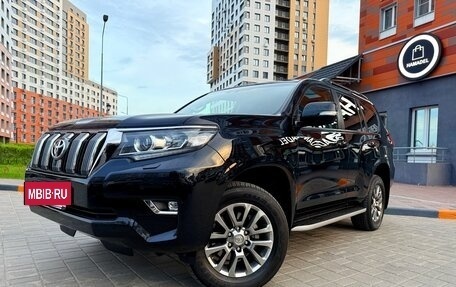 Toyota Land Cruiser Prado 150 рестайлинг 2, 2018 год, 4 720 000 рублей, 3 фотография