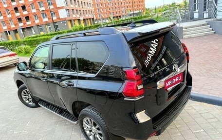 Toyota Land Cruiser Prado 150 рестайлинг 2, 2018 год, 4 720 000 рублей, 21 фотография