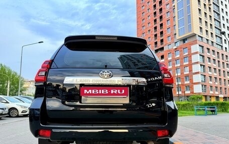 Toyota Land Cruiser Prado 150 рестайлинг 2, 2018 год, 4 720 000 рублей, 20 фотография