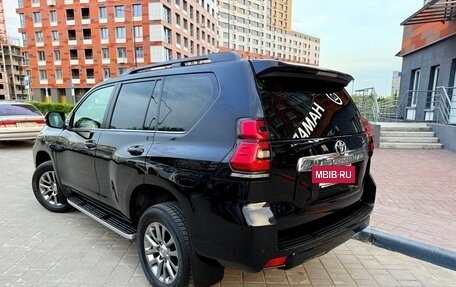 Toyota Land Cruiser Prado 150 рестайлинг 2, 2018 год, 4 720 000 рублей, 22 фотография