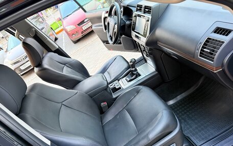 Toyota Land Cruiser Prado 150 рестайлинг 2, 2018 год, 4 720 000 рублей, 39 фотография