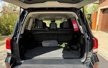 Toyota Land Cruiser 200, 2020 год, 6 900 000 рублей, 6 фотография