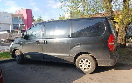 Hyundai Grand Starex Grand Starex I рестайлинг 2, 2008 год, 950 000 рублей, 2 фотография