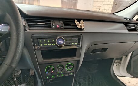 Skoda Rapid I, 2017 год, 1 100 000 рублей, 15 фотография