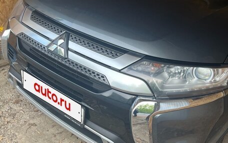 Mitsubishi Outlander III рестайлинг 3, 2021 год, 3 200 000 рублей, 6 фотография