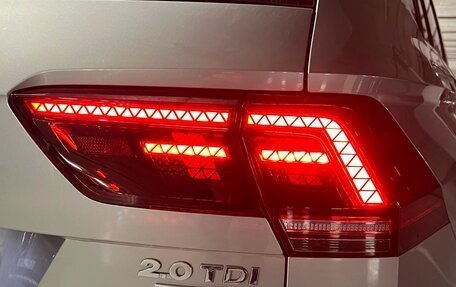 Volkswagen Tiguan II, 2016 год, 2 090 000 рублей, 11 фотография