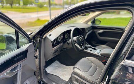Volkswagen Touareg III, 2022 год, 8 997 000 рублей, 7 фотография