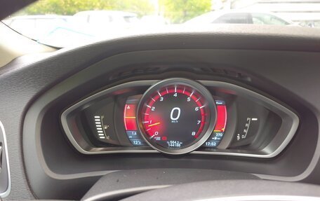 Volvo V40 II рестайлинг, 2013 год, 1 600 000 рублей, 8 фотография