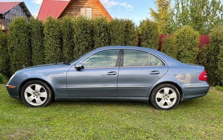 Mercedes-Benz E-Класс, 2004 год, 1 200 000 рублей, 3 фотография