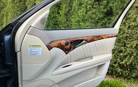 Mercedes-Benz E-Класс, 2004 год, 1 200 000 рублей, 10 фотография