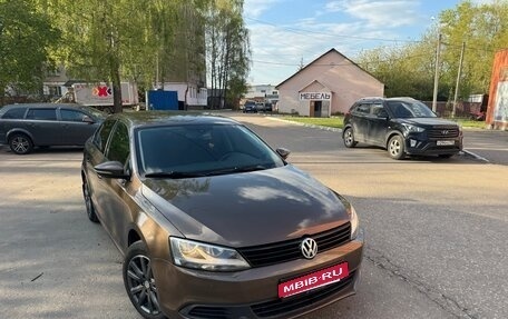 Volkswagen Jetta VI, 2012 год, 950 000 рублей, 1 фотография