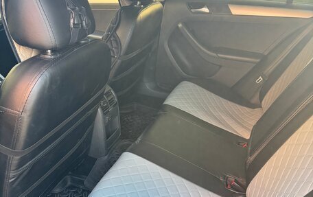 Volkswagen Jetta VI, 2012 год, 950 000 рублей, 11 фотография