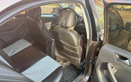 Volkswagen Jetta VI, 2012 год, 950 000 рублей, 13 фотография