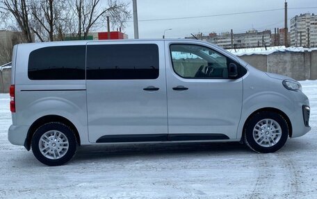 Peugeot Traveller I, 2018 год, 2 750 000 рублей, 2 фотография