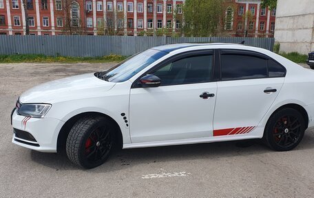 Volkswagen Jetta VI, 2017 год, 650 000 рублей, 2 фотография