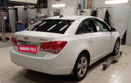 Chevrolet Cruze II, 2011 год, 751 000 рублей, 3 фотография