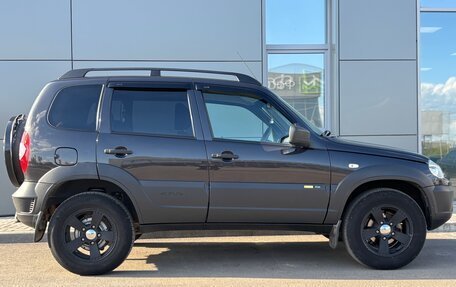 Chevrolet Niva I рестайлинг, 2017 год, 700 000 рублей, 4 фотография