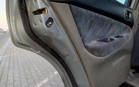 Mitsubishi Galant VIII, 1997 год, 320 000 рублей, 6 фотография