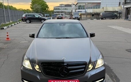 Mercedes-Benz E-Класс, 2012 год, 1 750 000 рублей, 15 фотография